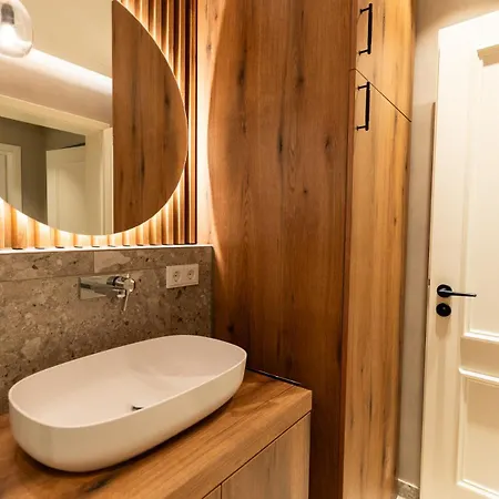 Traumhafte Und Hochwertige Stadtwohnung Im Zentrum Augsburgs Apartment *