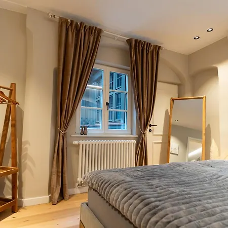 Appartement Traumhafte Und Hochwertige Stadtwohnung Im Zentrum Augsburgs *