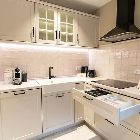 Appartement Traumhafte Und Hochwertige Stadtwohnung Im Zentrum Augsburgs Augsburg