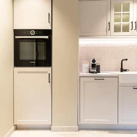 Traumhafte Und Hochwertige Stadtwohnung Im Zentrum Augsburgs Apartamento *